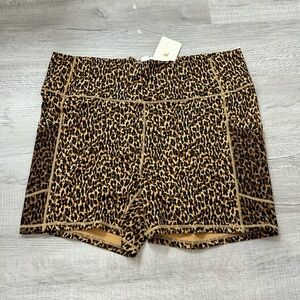 Fabletics NWT Cheetah Biker Athletic Work Out Shorts - Size 4xl Plus Size